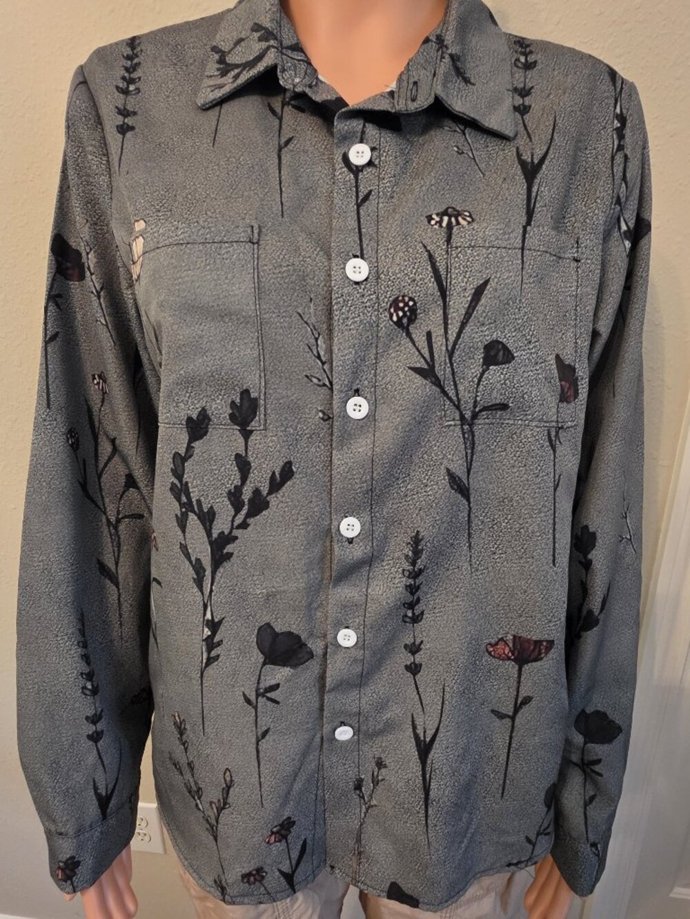 Unbranded Women’s Long Sleeve Olive Blouse – Size Medium